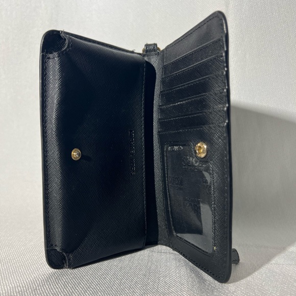 Micheal Kors wristlet/ wallet black 6 3/4 x 1 x 3 1/2 - Picture 10 of 12